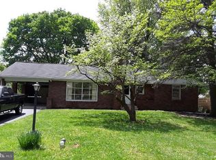 80 Sunrise Ave, Lancaster, PA 17601