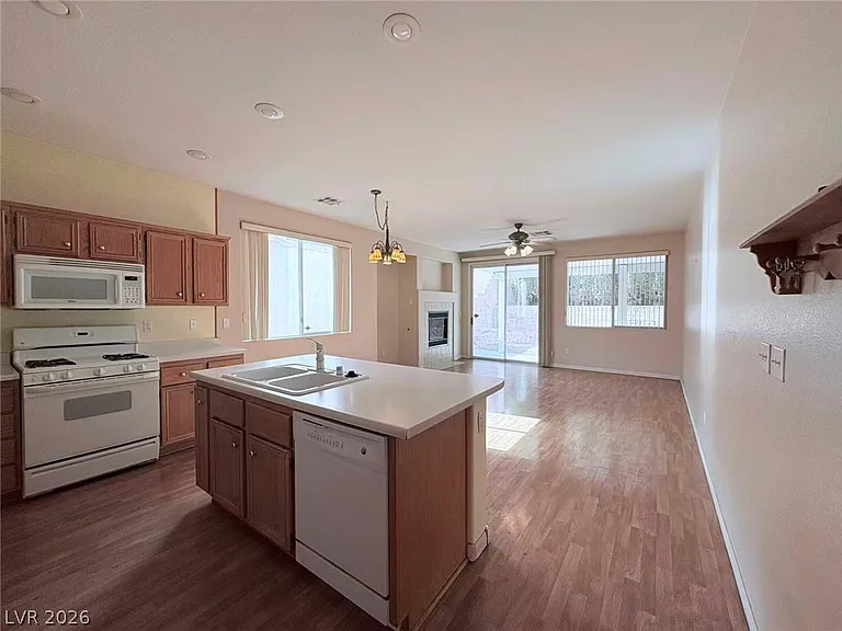 9570 Windborne Ave — Photo 10