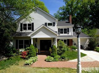 2377 N Danville St, Arlington, VA 22207