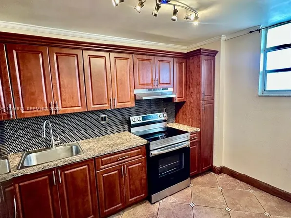 2903 N Miami Beach Blvd #708, North Miami Beach, FL 33160