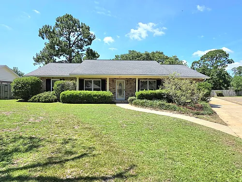 6819 Kitty Hawk Cir Photo 1