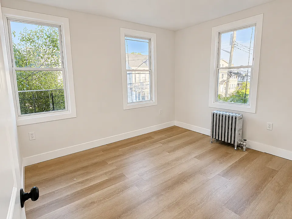 209 Columbia Ave #2 — photo 10 of 15