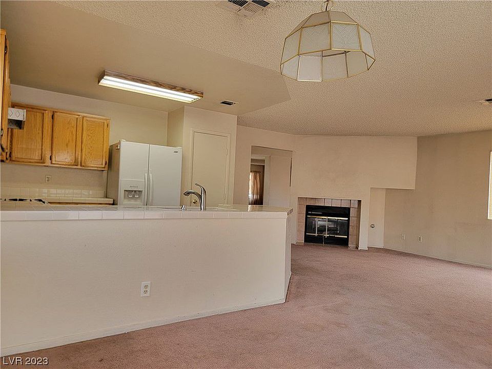 2722 Gullane St Las Vegas, NV, 89142 Apartments for Rent Zillow