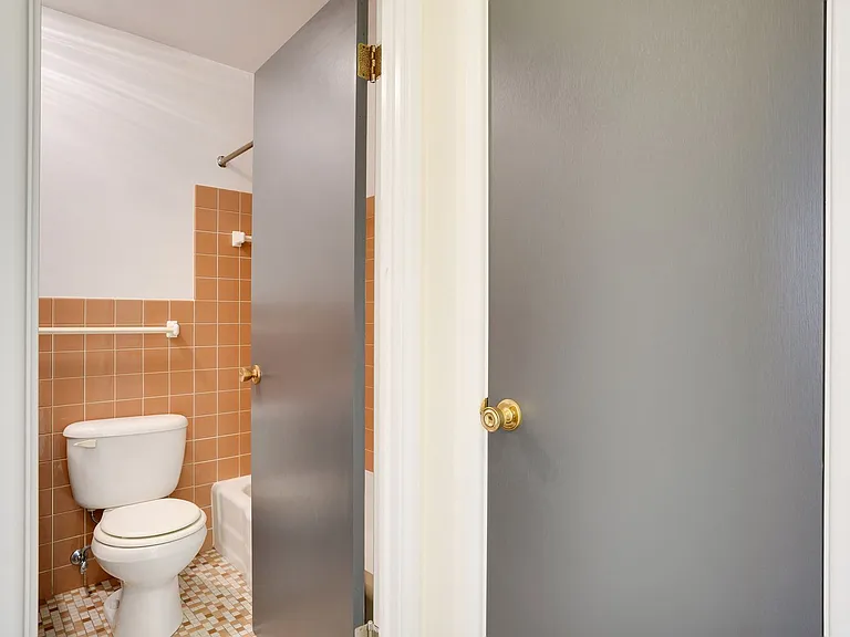 2800 Colfax — Photo 17