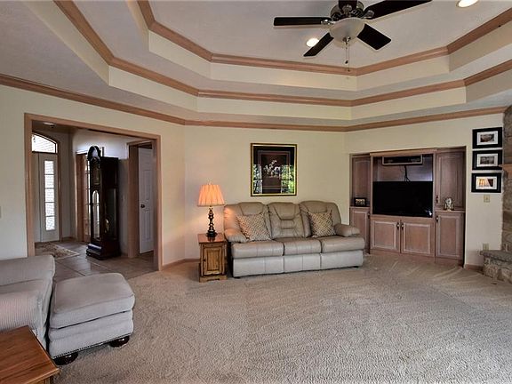 4th image of 6440 Wooded View Dr