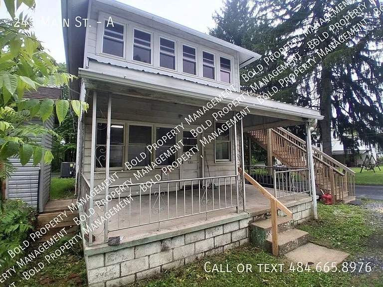245 Main St #A — Photo 1
