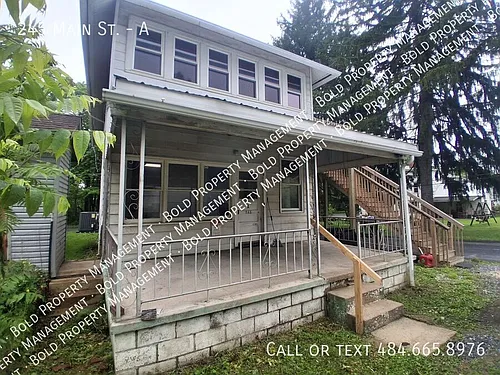 245 Main St #A Photo 1