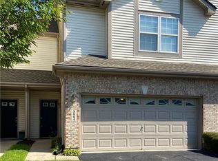 3564 Shadetree Dr, Beavercreek, OH 45431
