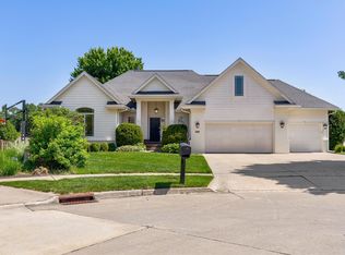 3915 154th Ct, Urbandale, IA 50323