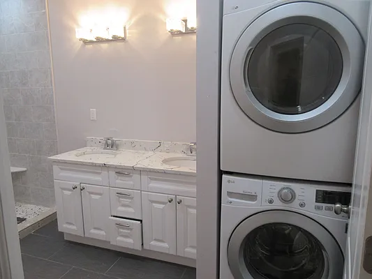 Rented by TheLocals LLC | media 14