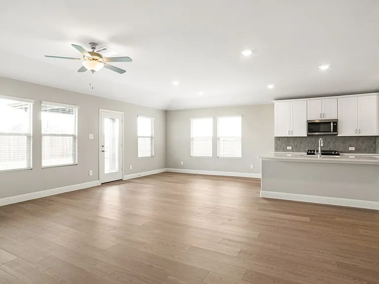 1244 Coneflower Pl — Photo 7