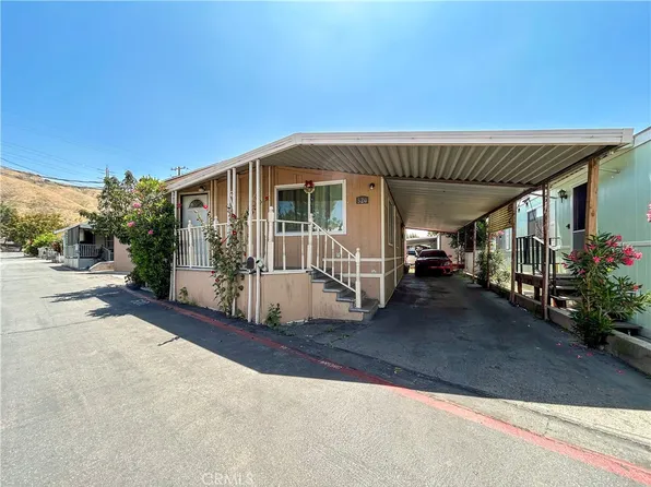 12401 Filmore St Space 520, Sylmar, CA 91342