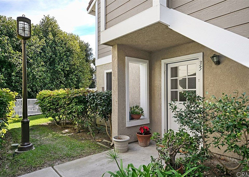 1st image of 35 Bridle Ln #67