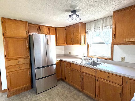 5th image of 214 North St