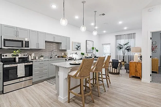 Parasol Melbourne - 55+ Active Adult Living
