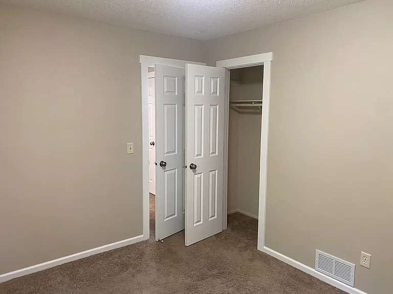 10610 Johnson Cir #10610 — Photo 10