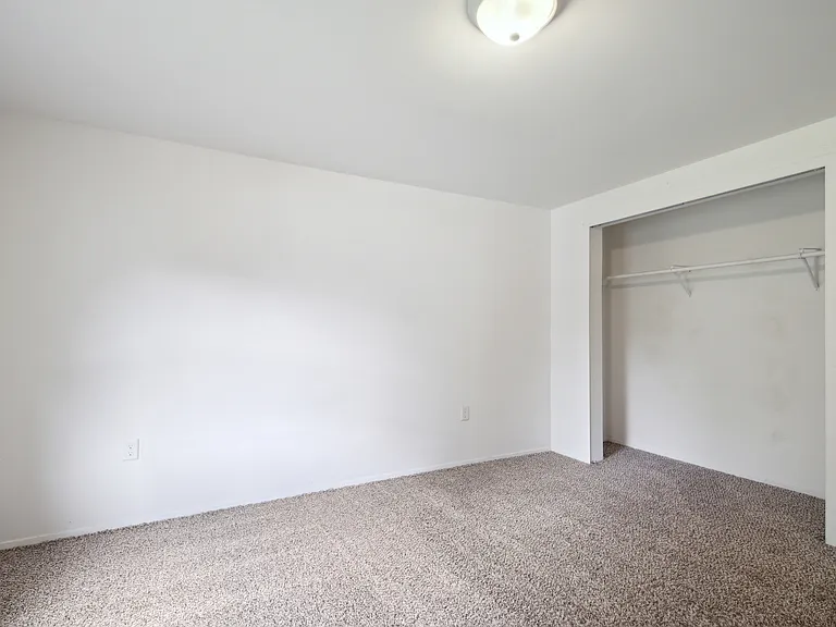 2480 Collegewood St — Photo 9