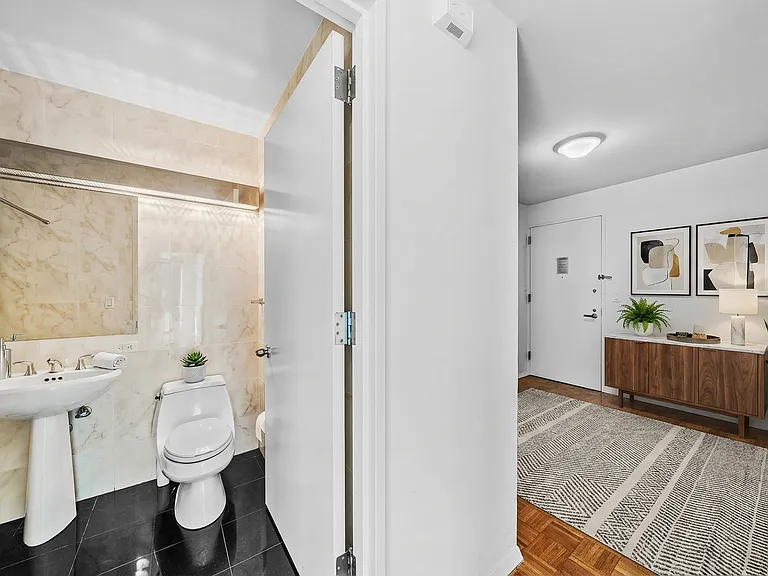 420 E 61st St #34E — Photo 8