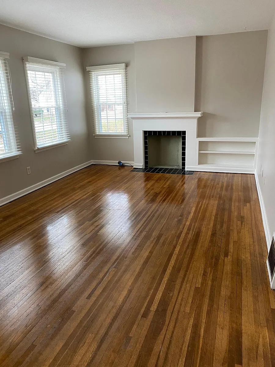 Living Room - 944 S Holyoke St