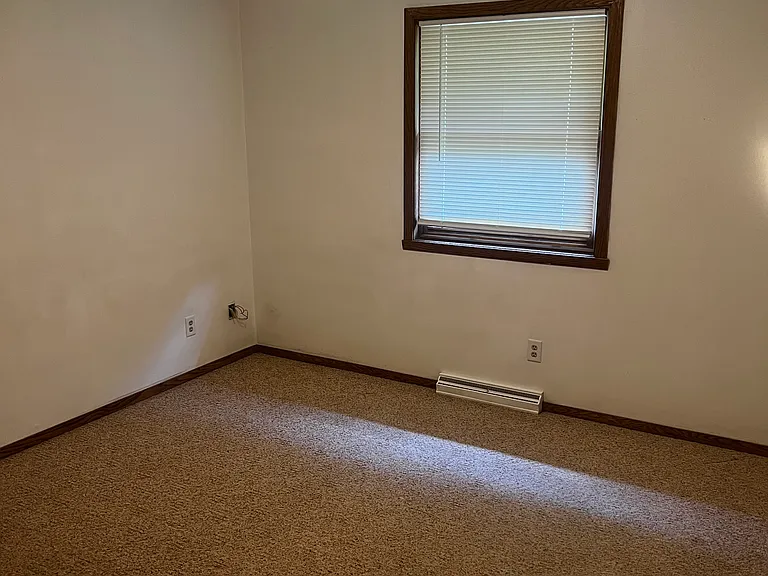 3301 E Canary St — Photo 9