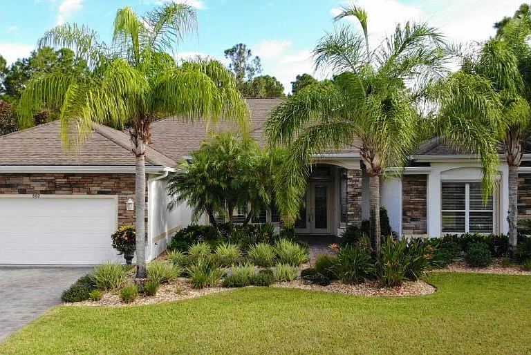 802 Westwood Dr — Photo 1