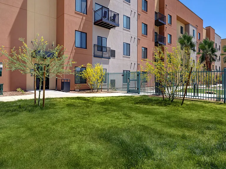 WaterWalk Phoenix North Happy Valley - All Inclusive — Photo 5