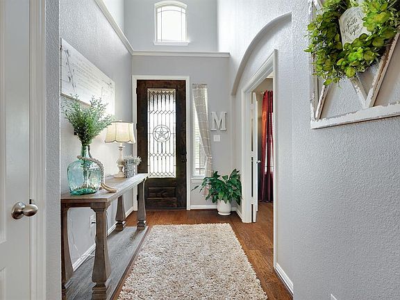 4th image of 1817 Dylan Ln