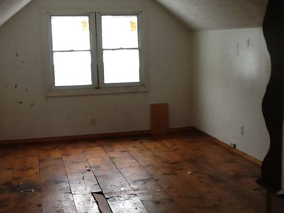4th image of 1170 Georgia Ave