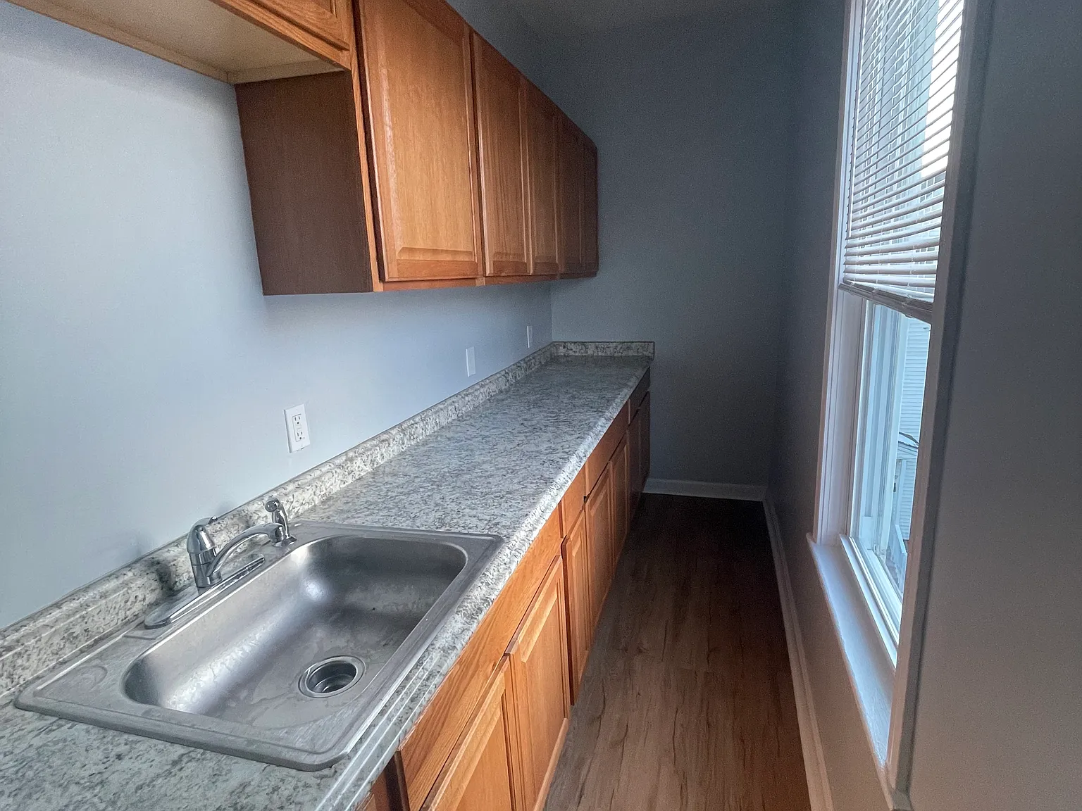 4 bed, 1500 sqft, $2,000 — Photo 4