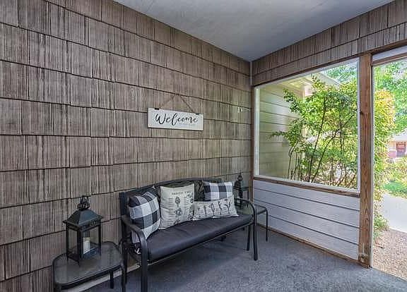2nd image of 2034 Sandcastle Dr #1