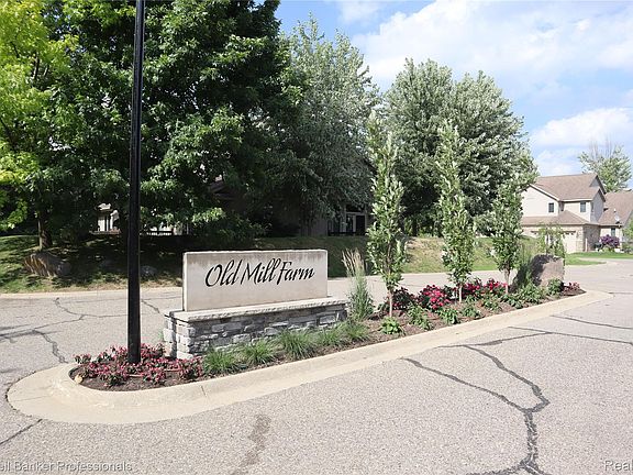 2nd image of 13368 Julie Anne Ct #1