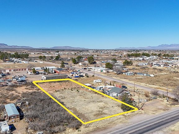 3rd image of 412 McCombs Rd