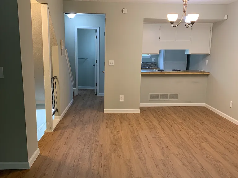 2819 Eaton St — Photo 4