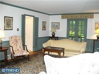 5th image of 100 N Main St