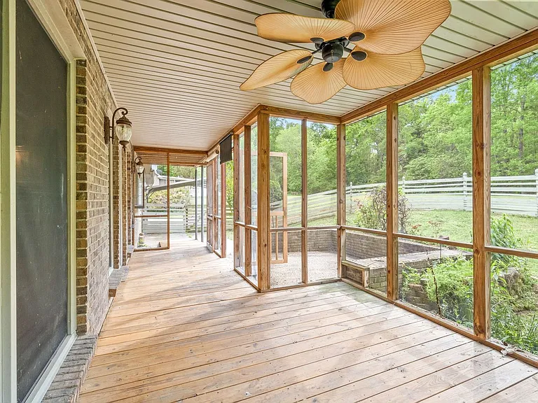 108 Rolling Meadow Dr — Photo 38