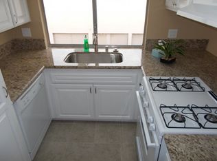 2739 W Keller Ave APT 4, Santa Ana, CA 92704