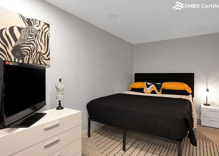 Queen Bedroom Black & White
