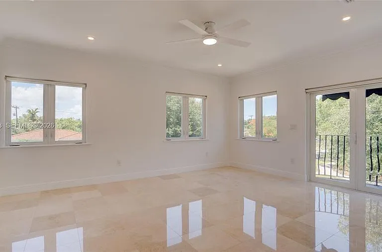 500 SW 51st Ct #1 — Photo 45