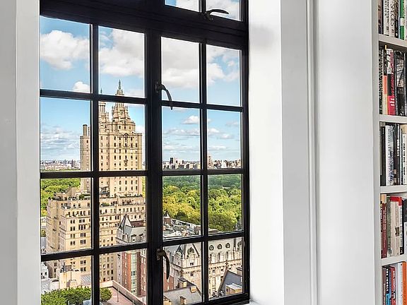 5th image of 12 W 72nd St APT 27A