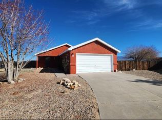19 Milton Loop, Los Lunas, NM 87031
