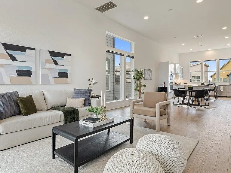 6124 Florencia Ln — Photo 10