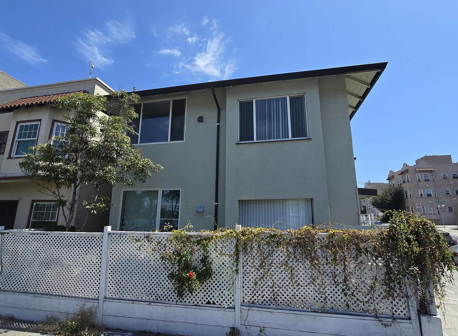 1 bed, 1.0 bath, 600 sqft, $2,000 — Photo 2