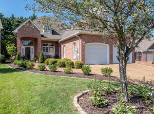 219 Savannah Park Dr, Maryville, TN 37803
