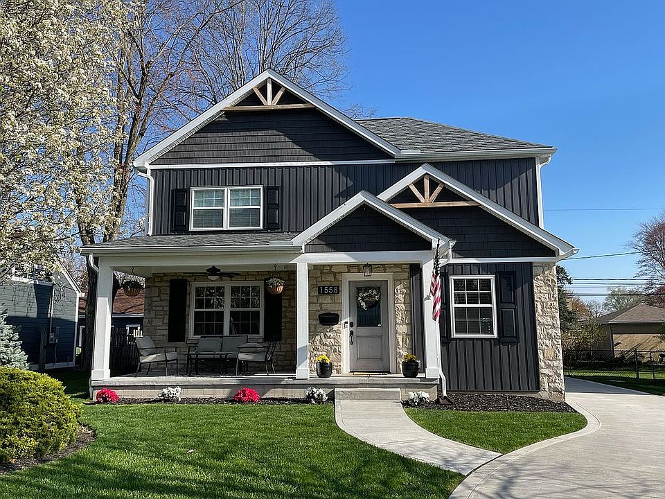 1st image of 1558 College Hill Dr
