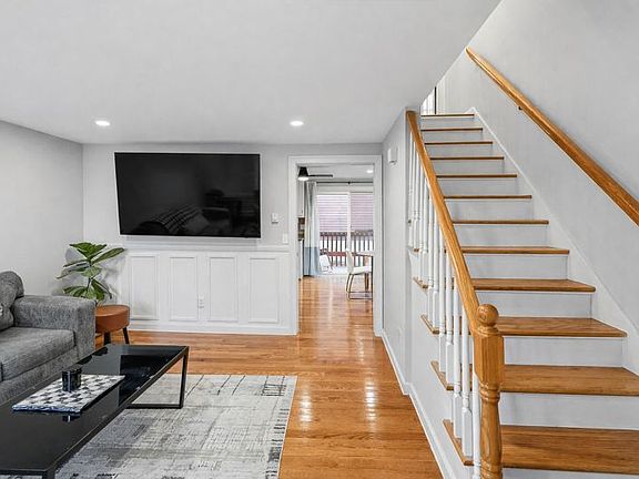 4th image of 89 Furnace Ave APT S3