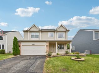2812 Spinnaker Dr, Aurora, IL 60503