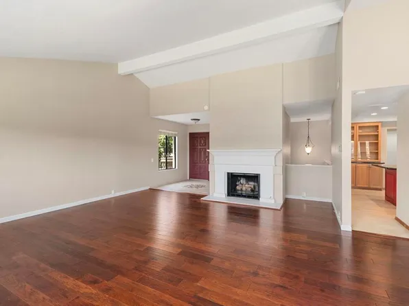 5983 Gaines St, San Diego, CA 92110