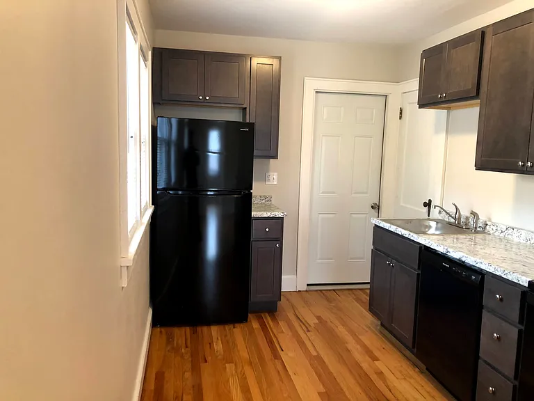132 N Broad St #3 — Photo 8
