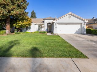 1264 N Belmont St, Porterville, CA 93257