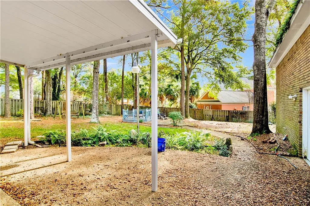 4 bed, 3.5 bath, 2999 sqft, $3,000 — Photo 3